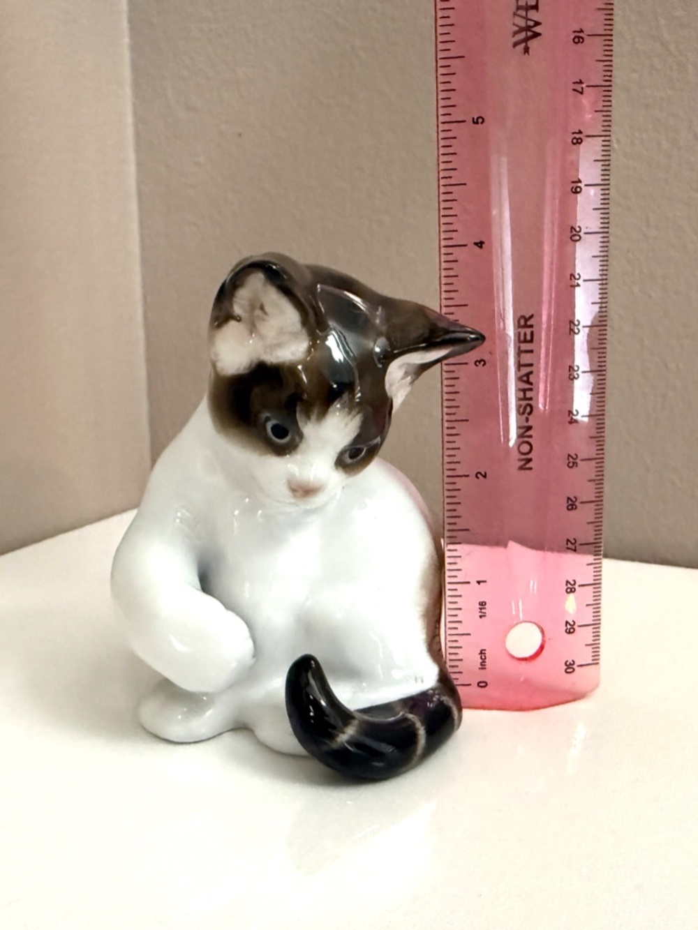Set of Rosenthal Germany Playful Seated Kittens Figurines in Excellent Condition - Picture 12 of 13